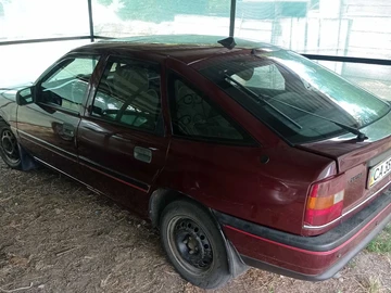 Авто Opel Vectra 1990 № 8840537