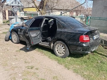 Авто Audi A4 2000 № 8840644