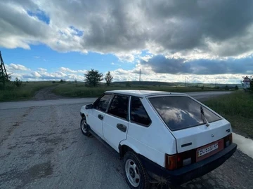 Авто ВАЗ 2109 1998 № 8840658