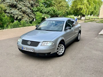 Авто Volkswagen Passat Sedan 2003 № 8840785