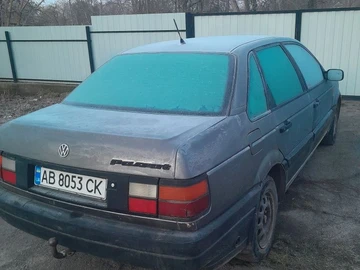 Авто Volkswagen Passat Sedan 1993 № 8840826