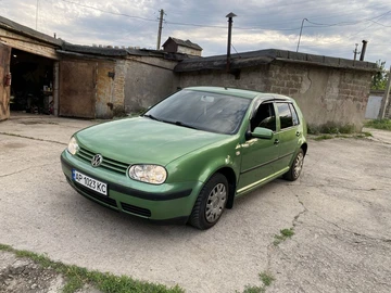 Авто Volkswagen Golf 1999 № 8840895