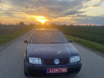 Авто Volkswagen Bora 2001 № 8841142