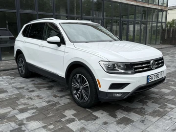 Авто Volkswagen Tiguan 2017 № 8841148