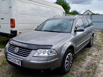 Авто Volkswagen Passat Variant 2003 № 8841187