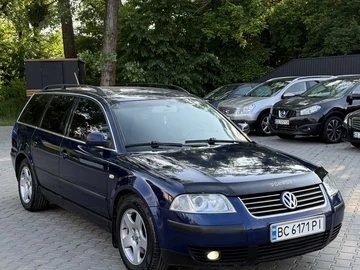 Авто Volkswagen Passat Variant 2002 № 8841266