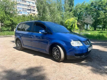Авто Volkswagen Touran 2004 № 8841457
