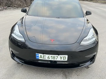 Авто Tesla Model 3 2019 № 8841592