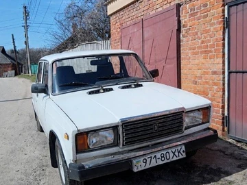 Авто ВАЗ 2107 1987 № 8841805