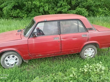 Авто ВАЗ 2107 1993 № 8842145
