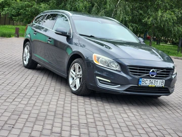 Авто Volvo V60 2014 № 8842234