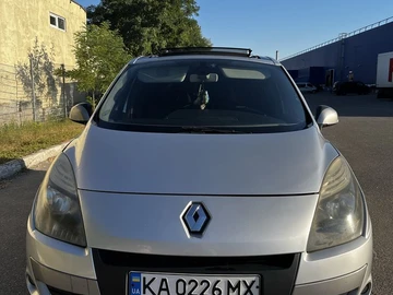 Авто Renault Scenic 2011 № 8842362