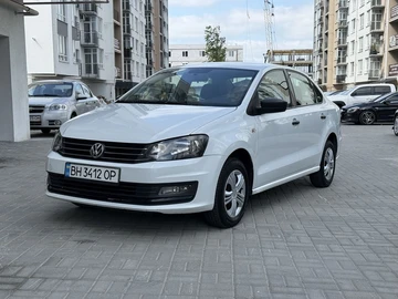 Авто Volkswagen Polo 2016 № 8842363