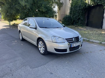 Авто Volkswagen Jetta 2010 № 8842450