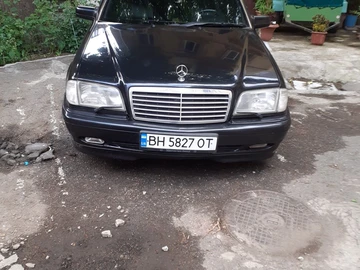 Авто Mercedes Mb 1993 № 8842469