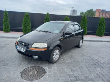 Авто Chevrolet Aveo 2004 № 8842680
