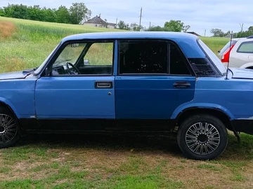 Авто ВАЗ 2105 1986 № 8842734