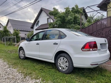 Авто Volkswagen Polo 2019 № 8842930