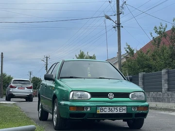 Авто Volkswagen Golf 1996 № 8842948