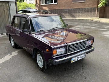 Авто ВАЗ 2107 2004 № 8842966