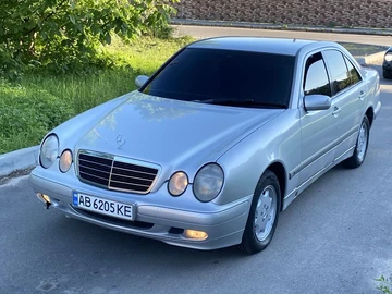 Авто Mercedes E Серия 2001 № 8843037