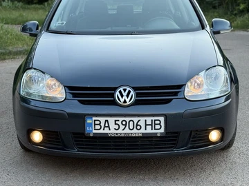 Авто Volkswagen Golf 2004 № 8843183
