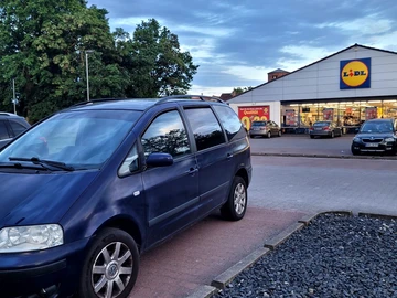 Авто Volkswagen Sharan 2000 № 8843329