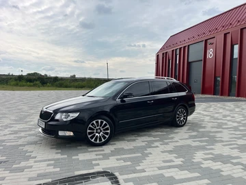 Авто Skoda Superb 2013 № 8843529