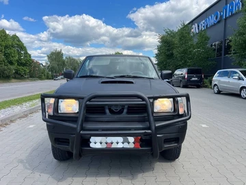 Авто Nissan Navara 2000 № 8843676