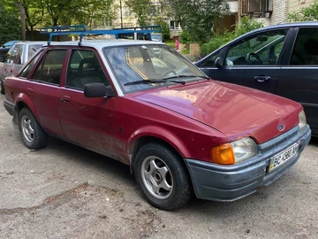 Авто Ford Escort 1989 № 8843838