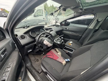 Авто Peugeot 5008 2012 № 8843842