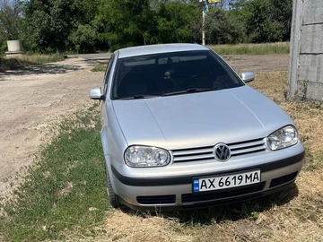 Авто Volkswagen Golf 2000 № 8844129