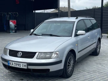 Авто Volkswagen Passat Variant 1999 № 8844205