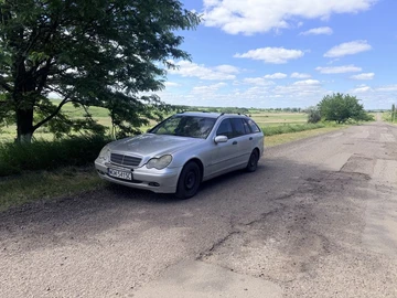 Авто Mercedes 220 2003 № 8844493