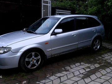 Авто Mazda 323 2002 № 8844496
