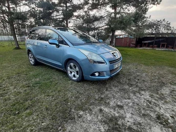 Авто Peugeot 5008 2012 № 8844627