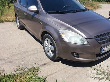 Авто KIA Cee X27 D 2008 № 8844848