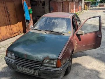 Авто Opel Kadett 1985 № 8844894