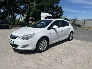 Авто Opel Astra 2013 № 8845059
