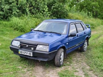 Авто ВАЗ 21099 1998 № 8845075
