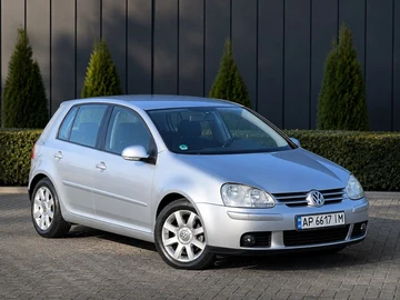Авто Volkswagen Golf 2004 № 8845079