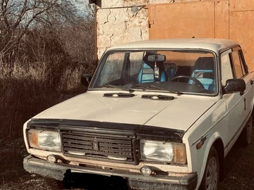 Авто ВАЗ 2107 1986 № 8845086