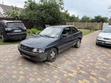 Авто Ford Escort 1995 № 8845140