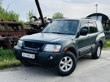 Авто Mitsubishi Pajero 2000 № 8845272