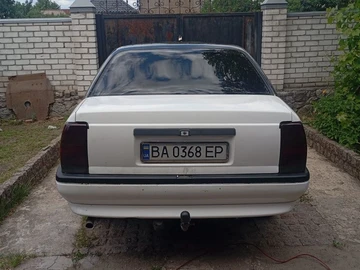 Авто Opel Omega 1988 № 8845294