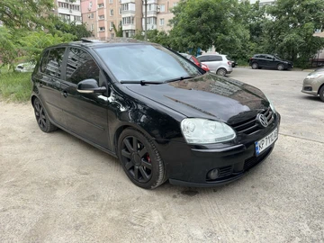 Авто Volkswagen Golf 2005 № 8845403