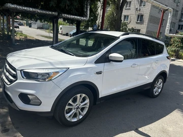 Авто Ford Escape 2018 № 8845784