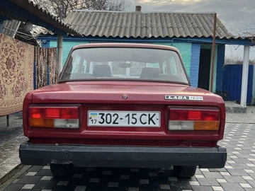 Авто ВАЗ 2107 1990 № 8846035