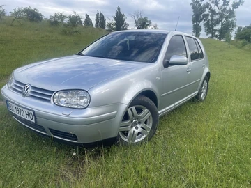 Авто Volkswagen Golf 2003 № 8846228