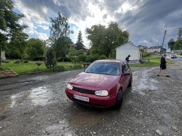Авто Volkswagen Golf 1998 № 8846479